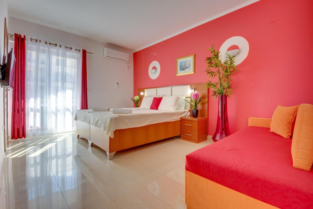 Aparthotel Villa Primafila Ulcinj Exteriör bild