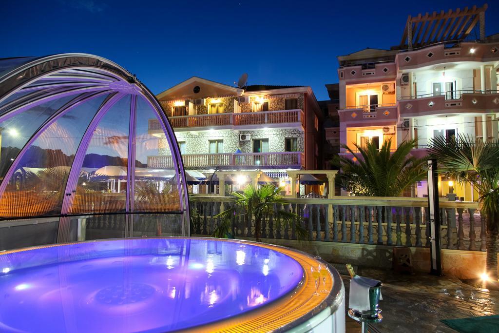 Aparthotel Villa Primafila Ulcinj Exteriör bild